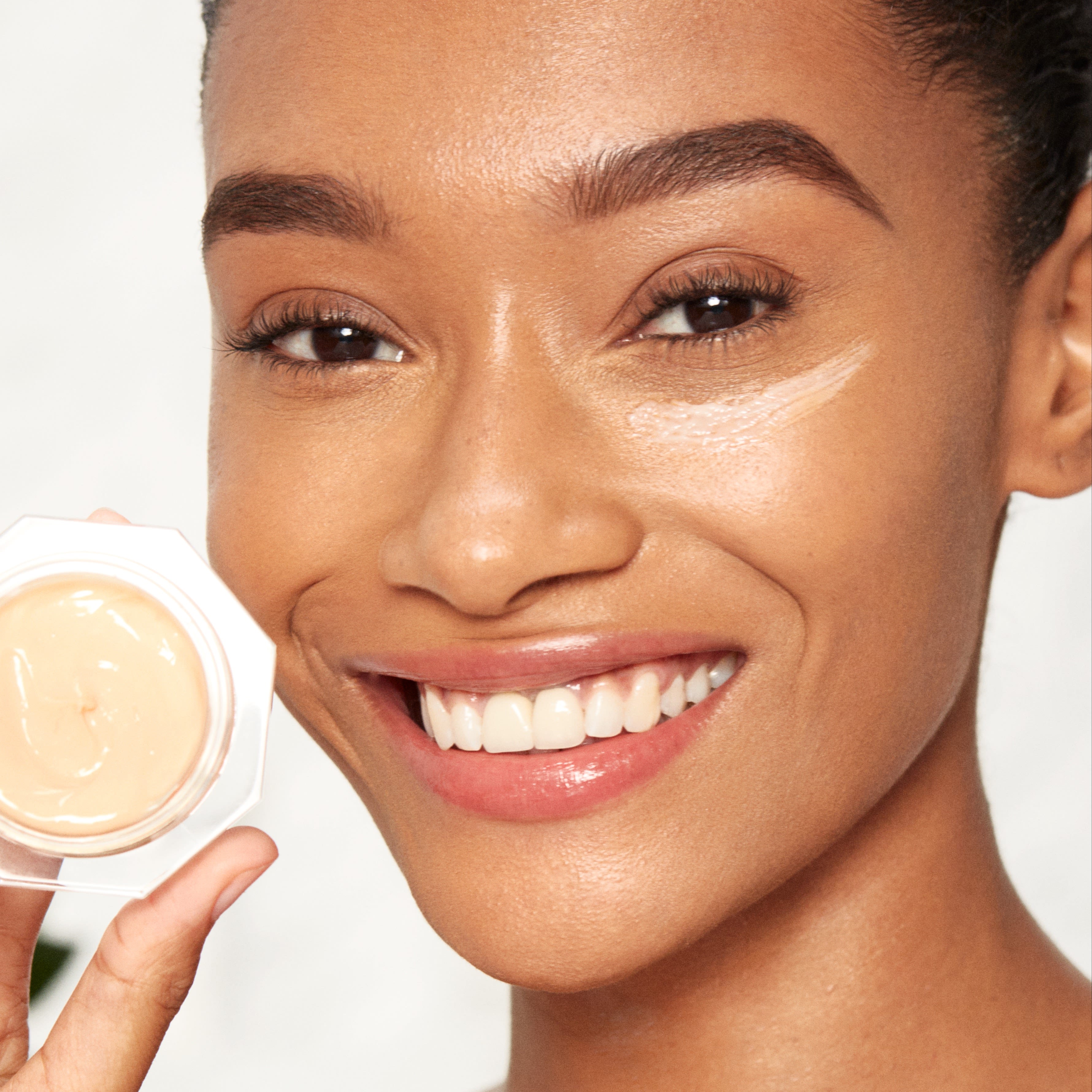 Göz Çevresi Bakımı